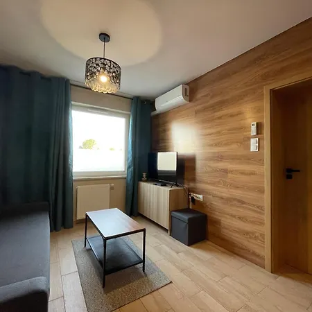 Superior Baltea 3 Rooms, 2 Bedrooms, 800m, Air Condition! Gdansk